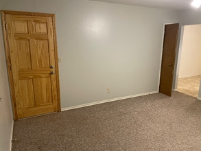 1103 W James Blvd, Unit 4 in St James, MO - Foto de edificio - Building Photo