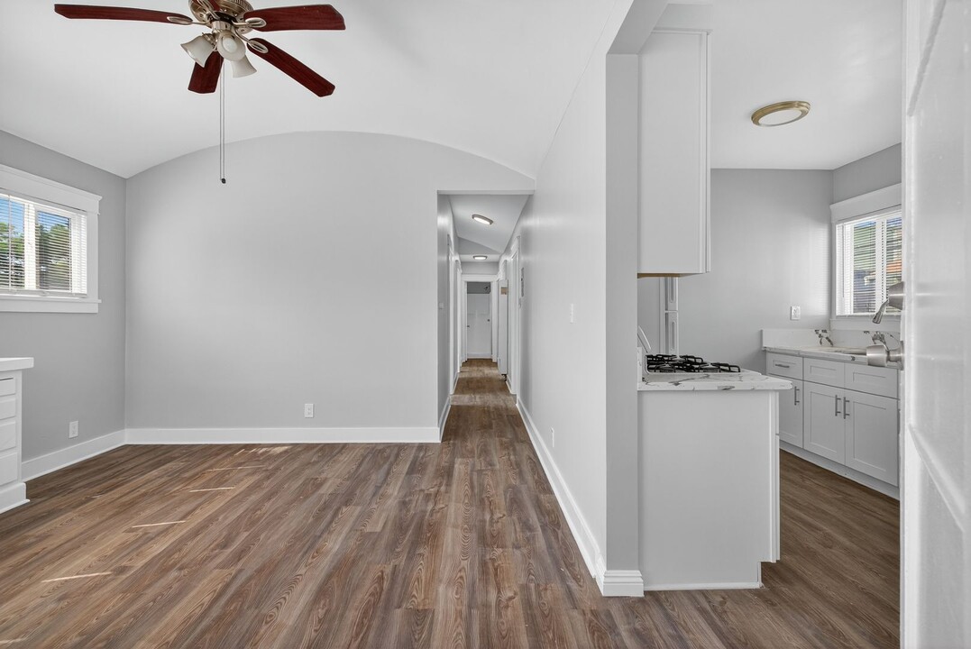 736 Olive Ave in Long Beach, CA - Building Photo