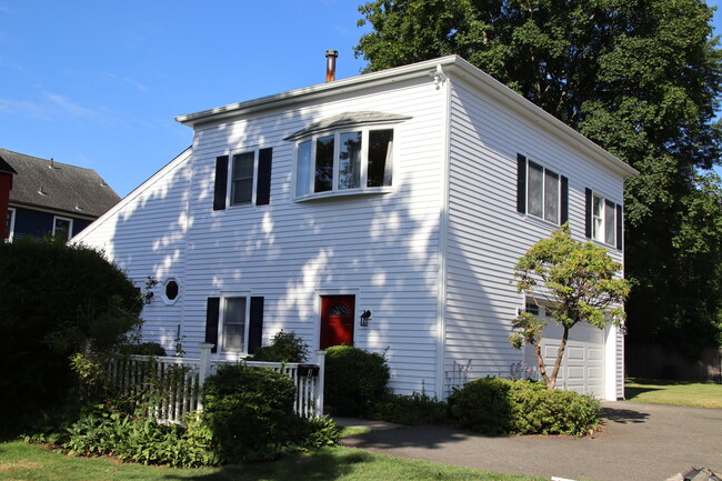 property at 3 Maple St