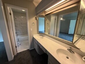 11808 Biggs Cir in Yukon, OK - Foto de edificio - Building Photo