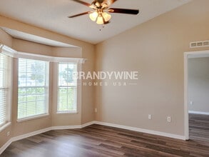 2564 Courtland Blvd in Deltona, FL - Foto de edificio - Building Photo