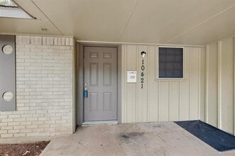 10421 Muskogee Dr in Dallas, TX - Building Photo - Building Photo