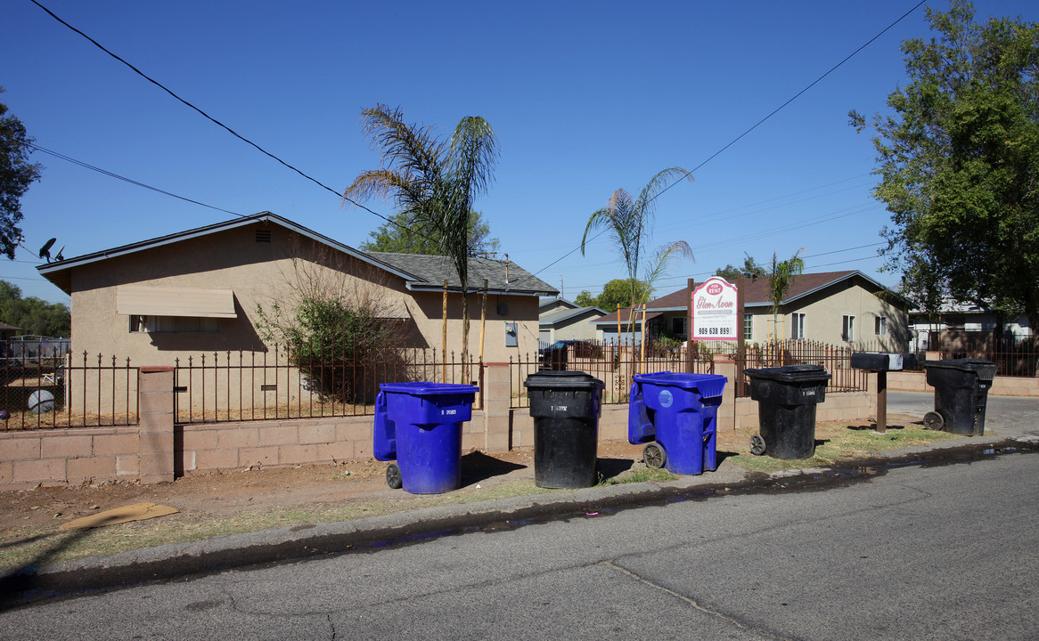 Glen Avon Single Family Estates in Jurupa Valley, CA - Foto de edificio