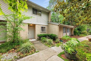 3801 Crown Point Rd in Jacksonville, FL - Building Photo