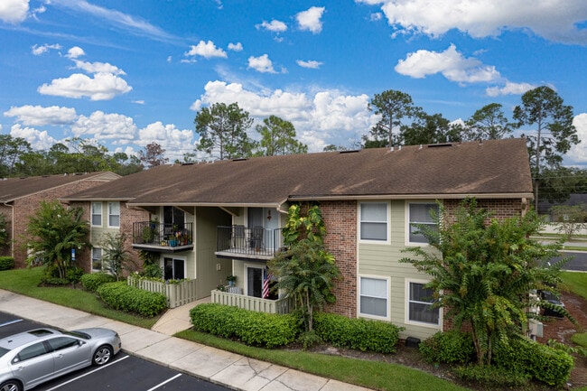 Lakes Edge At Mandarin in Jacksonville, FL - Building Photo - Building Photo