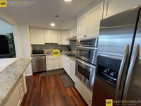 10 Rogers St, Unit PENTHOUSE in Cambridge, MA - Building Photo - Building Photo