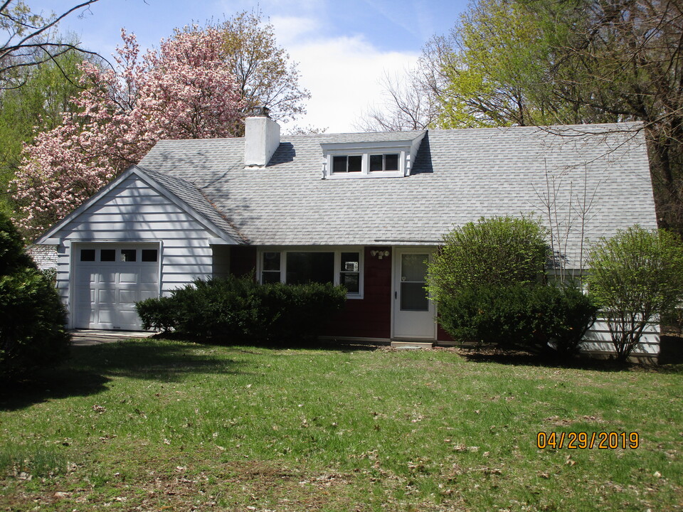 138 Old Niskayuna Rd in Albany, NY - Building Photo