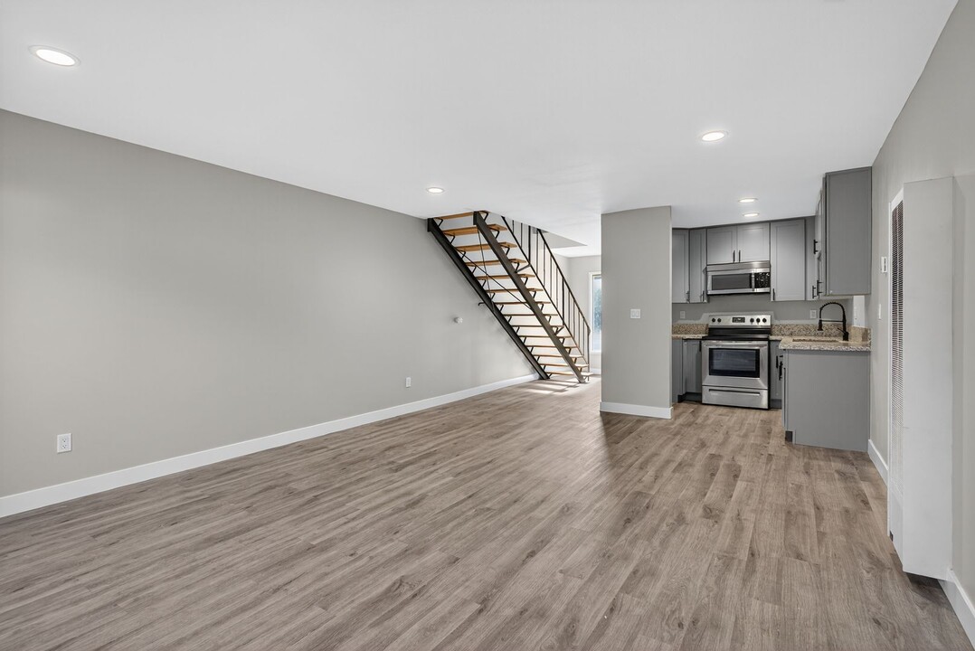 13392 Magnolia St in Garden Grove, CA - Building Photo