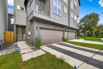 3315 Daphne St in Houston, TX - Foto de edificio - Building Photo