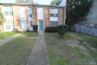 6322 Harvard Ct in Pensacola, FL - Building Photo - Building Photo