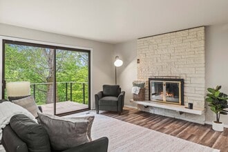 32133 108th Ave SE in Auburn, WA - Foto de edificio - Building Photo