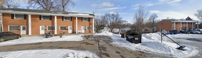 Washburn Circle Townhomes