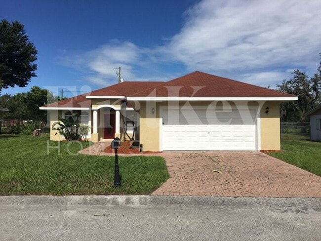 property at 5125 Bird Ln