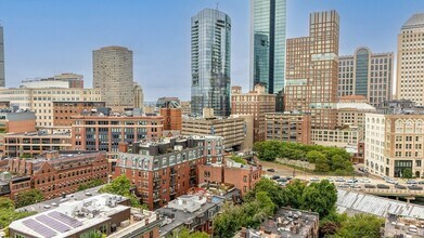 11 Cazenove St, Unit 2 in Boston, MA - Foto de edificio - Building Photo