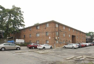 220 E Lane in Columbus, OH - Foto de edificio - Building Photo