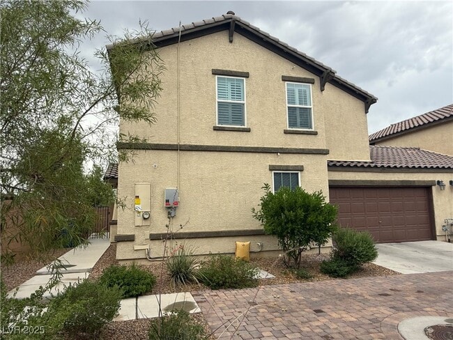 679 Swift Eagle Ave in Henderson, NV - Building Photo - Building Photo