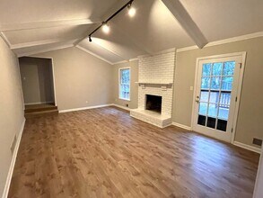 225 Dunwoody Dr in Athens, GA - Building Photo - Building Photo