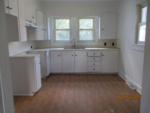 809 W C St in Kannapolis, NC - Building Photo - Building Photo