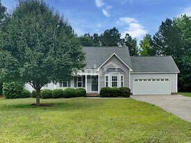 163 Bluestone Dr in Smithfield, NC - Building Photo