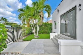 85 NW 47th St in Miami, FL - Building Photo - Building Photo