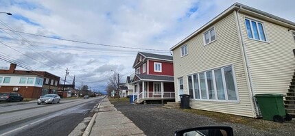 711 Rue Principale in St Leonard, NB - Building Photo - Building Photo