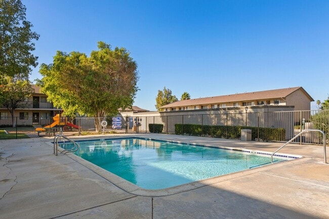 Aventine Court Apartment Homes in Corona, CA - Building Photo - Interior Photo