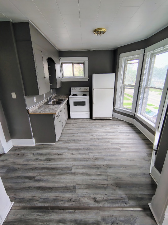 310 Main St S in Austin, MN - Building Photo