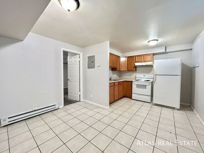 1861 W Mosier Pl in Denver, CO - Building Photo - Building Photo