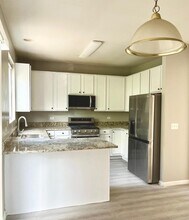 64 Village Station Ln in Grayslake, IL - Building Photo - Building Photo
