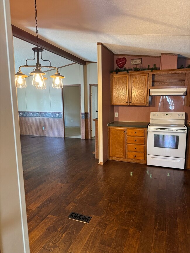 property at 5715 Bluebird St