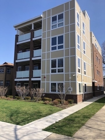property at 515 Summit Ave