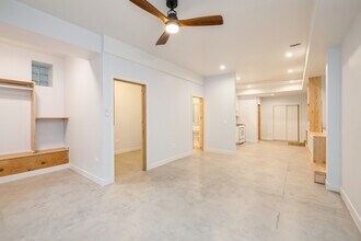 724 W 18th St in Chicago, IL - Building Photo - Building Photo