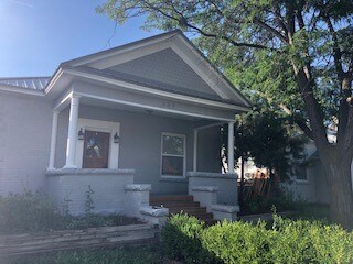 property at 622 S 2nd St