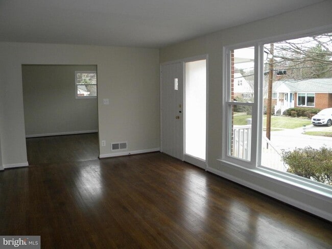 property at 5022 Druid Dr