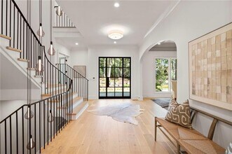 1074 Moores Mill Rd NW in Atlanta, GA - Building Photo - Building Photo