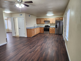 DELMAR PLACE APARTMENTS in San Antonio, TX - Foto de edificio - Interior Photo