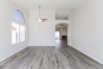 6236 Colby St in Mesa, AZ - Foto de edificio - Building Photo