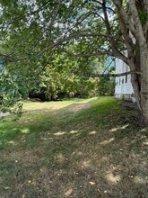 29 Hall Pl in Exeter, NH - Building Photo - Building Photo