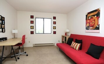 Sugar Hill in Brunswick, NY - Foto de edificio - Building Photo