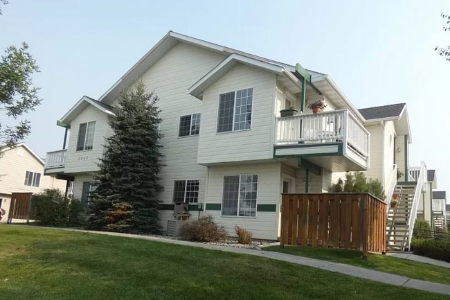 property at 2940 W Villard St