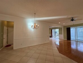 419 Mayfair Dr, Unit 220 in Venice, FL - Building Photo - Building Photo