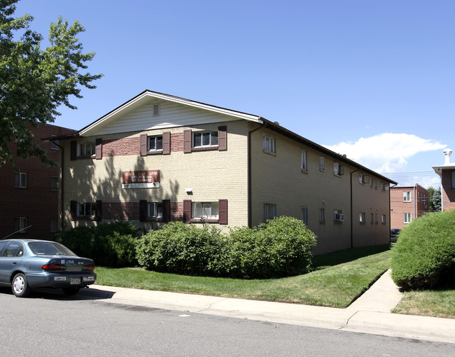 Maple Leaf Apartments in Denver, CO - Foto de edificio - Building Photo