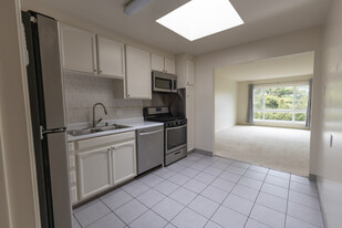 533 8th Ave, Unit Apt #3 in San Francisco, CA - Building Photo