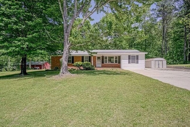 property at 112 Old Meadowbrook Dr