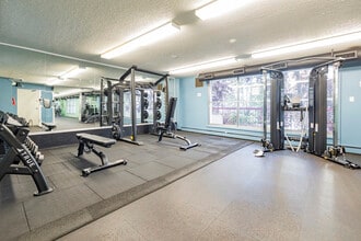Calgary Place Apartments in Calgary, AB - Building Photo - Interior Photo