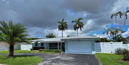 341 SE 6th Ave in Pompano Beach, FL - Building Photo - Building Photo