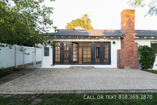 8335 Gladbeck Ave in Los Angeles, CA - Building Photo - Building Photo