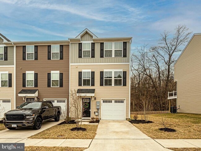 property at 290 Sage Cir