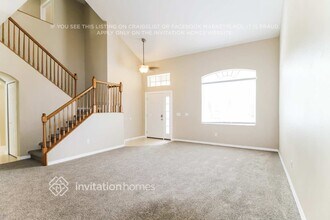 19319 Sandy Springs Cir in Lutz, FL - Foto de edificio - Building Photo