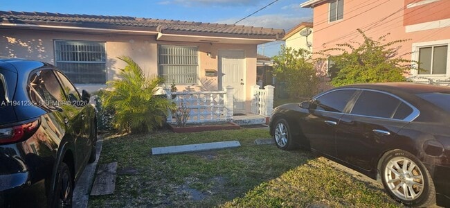 3423 NW Flagler Terrace in Miami, FL - Building Photo - Building Photo